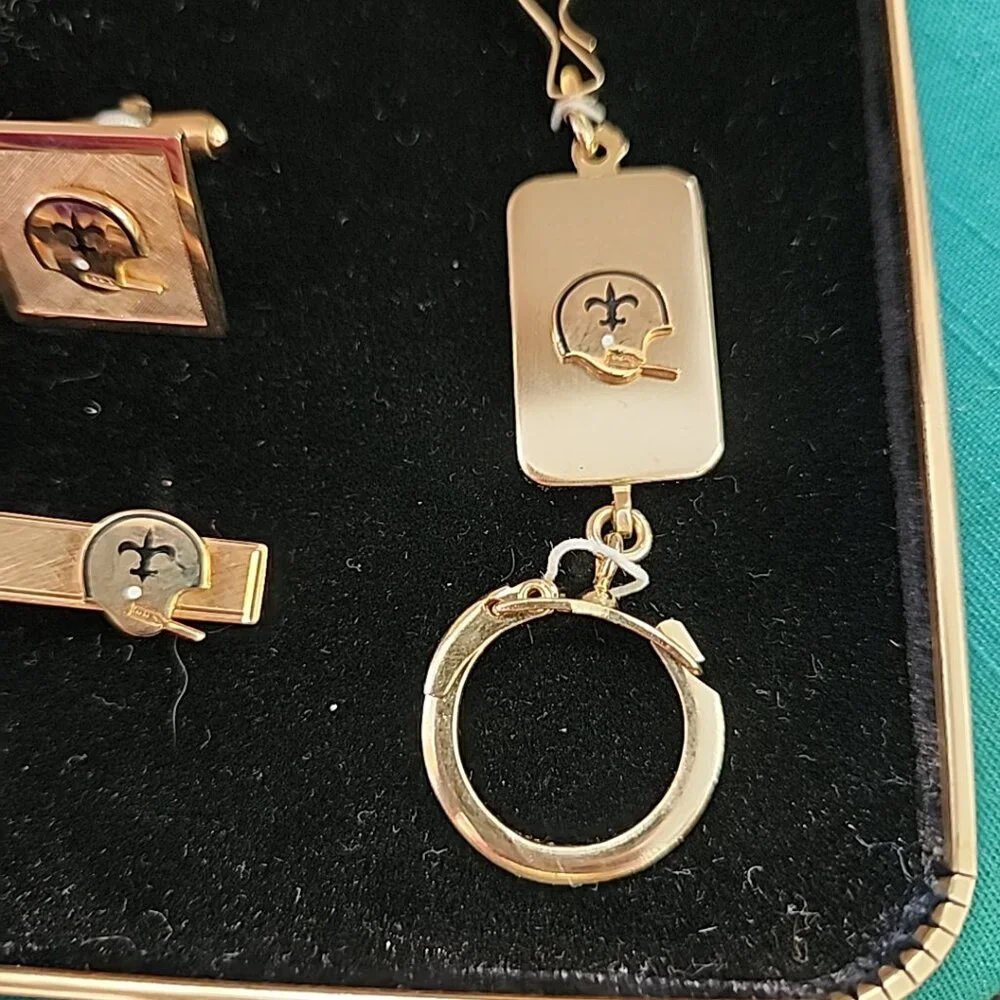 Vintage New Orleans Saints Football Jewelry Set Money Clip Cufflinks Keychain